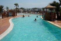 vacances-camping-les-cabanes-de-fleury fleury