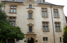 le-musee-des-arts-decoratifs bourges