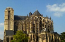 cathedrale-saint-julien-au-mans le-mans