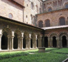 cloitre-de-la-cathedrale-du-puy-en-velay le-puy-en-velay