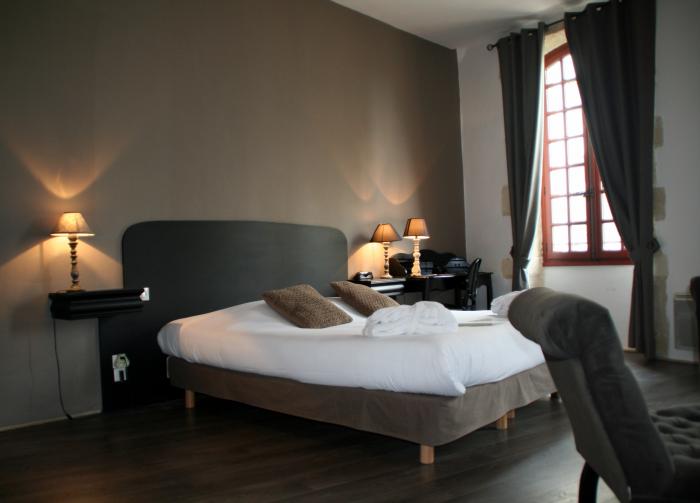 Suite prestige de luxe - Vue sur la Tour de Constance Suite prestige de luxe - Vue sur la Tour de Constance