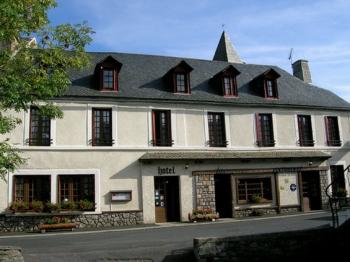 hotel-du-plomb-du-cantal albepierre-bredons hotel-du-plomb-du-cantal albepierre-bredons