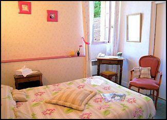 Grand lit ou 2 lits simples Grand lit ou 2 lits simples
