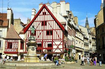 les-chateaux les-chateaux